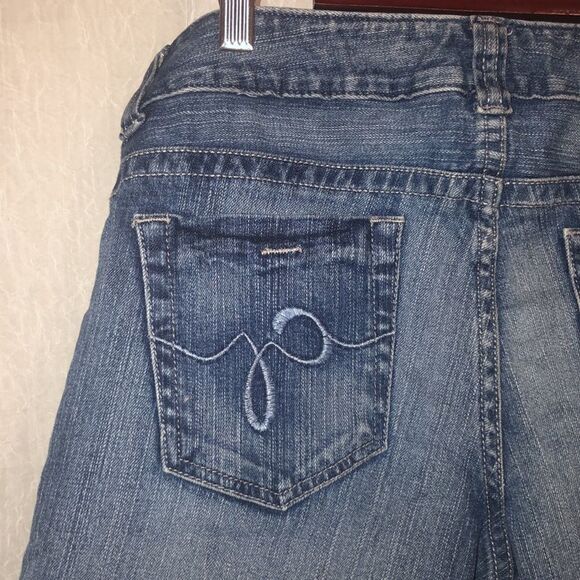 Guess 29 Low Rise Blue Denim Bermuda Shorts - Picture 8 of 13